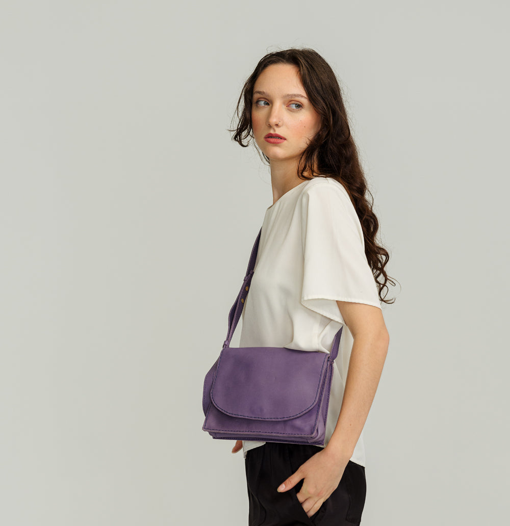 Lady Bird Crossbody